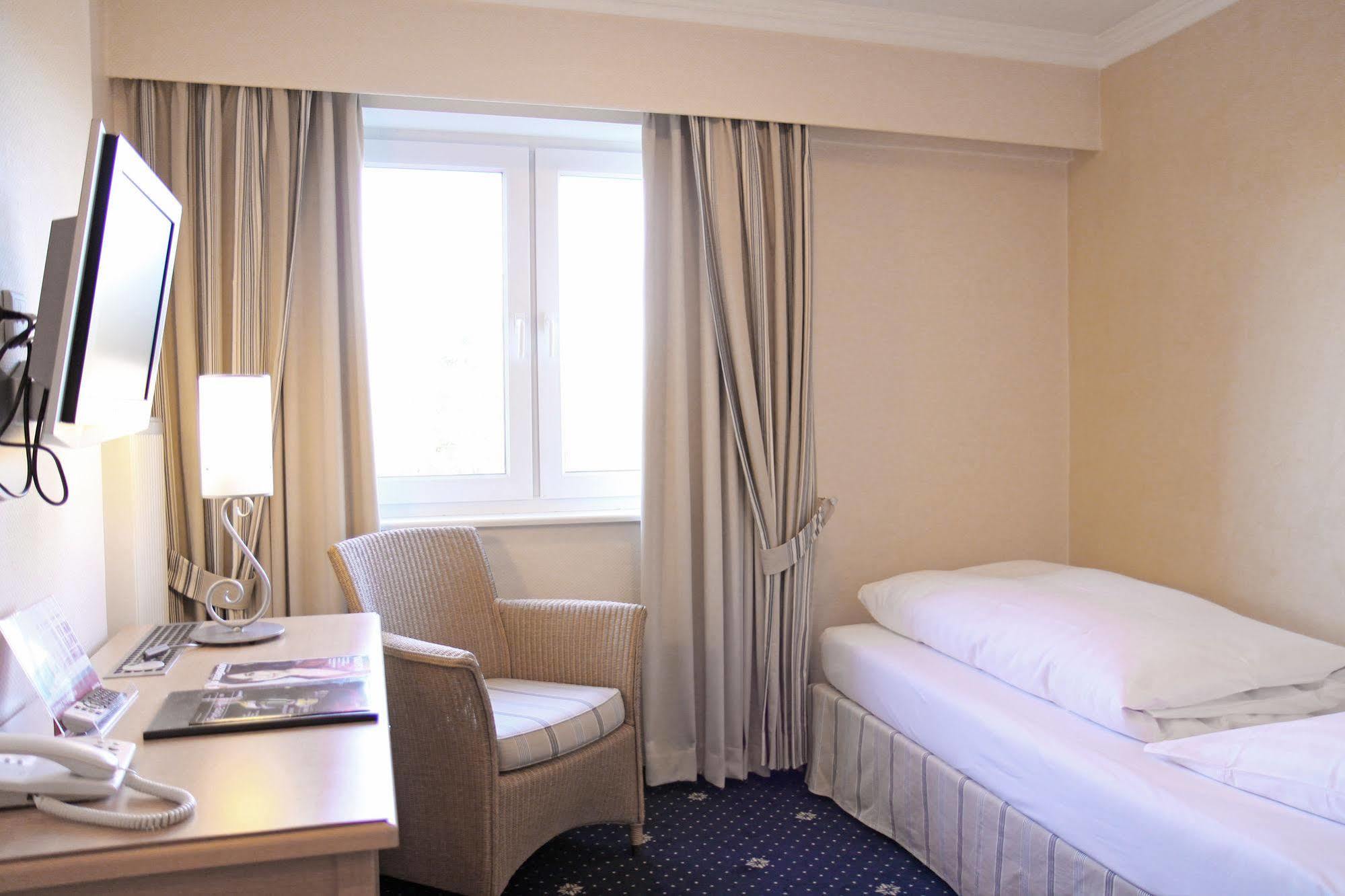 Thomas Hotel Spa & Lifestyle Husum  Exterior foto