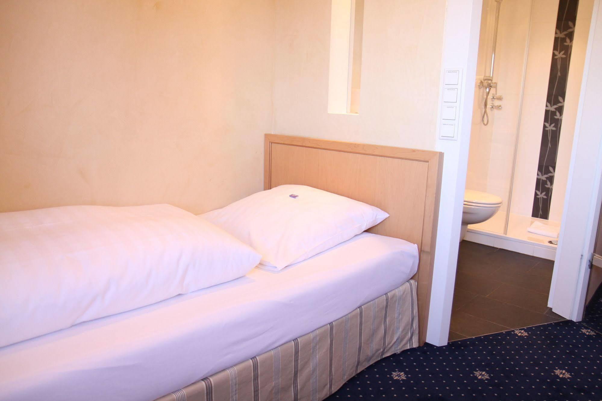 Thomas Hotel Spa & Lifestyle Husum  Exterior foto